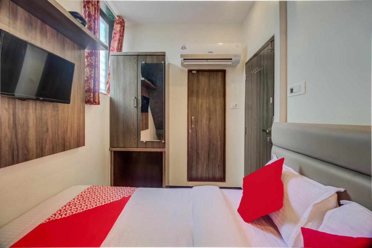 Oyo 42009 Hotel A One Suite Mumbai Bagian luar foto